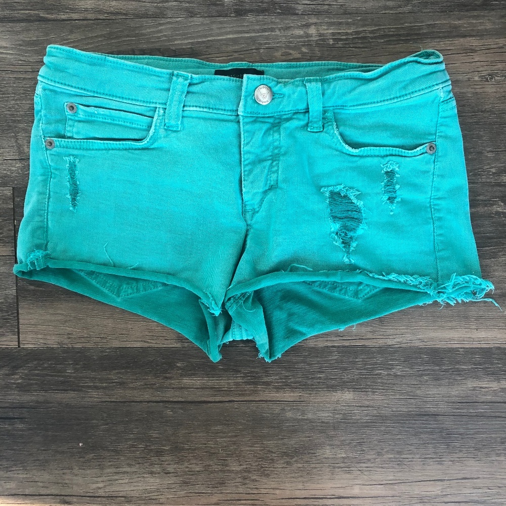 Green Bebe Distressed Jean Shorts Size 26